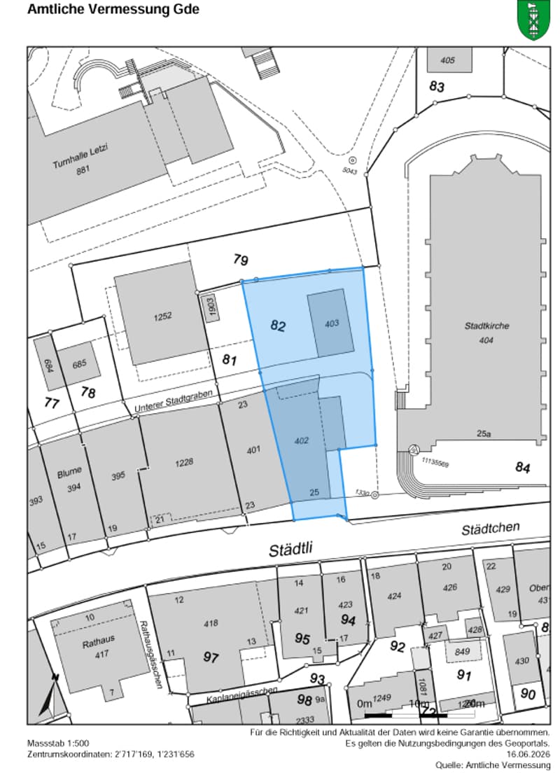 3-Family House with Retail Space, Magazine, Parking (13)