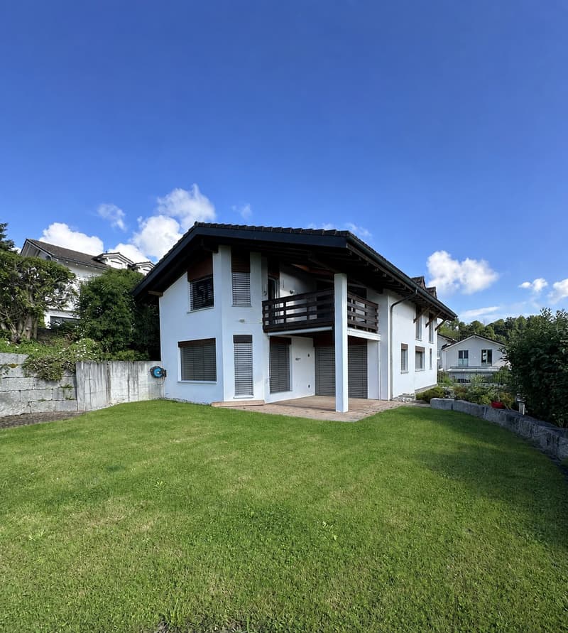 Modernes Einfamilienhaus mit grossem Garten und Balkon! (2)