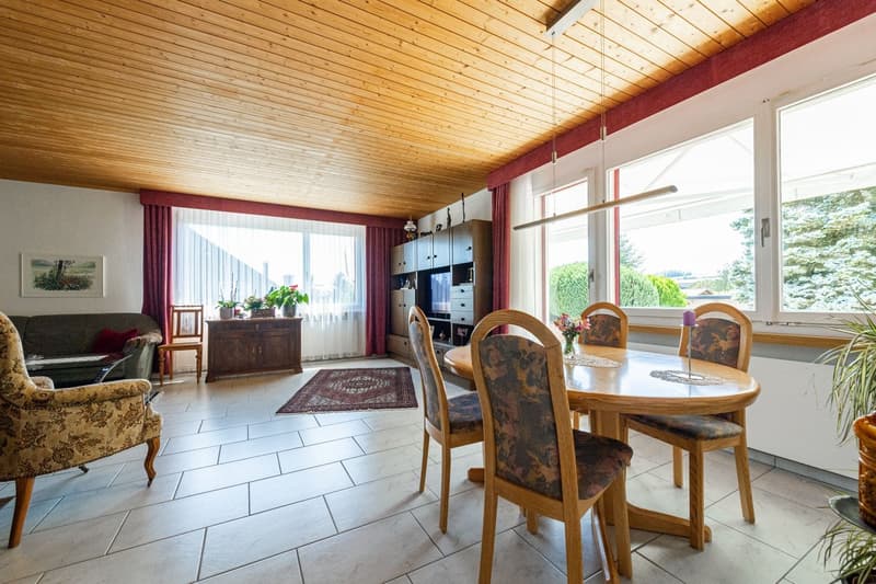 Familienfreundliches Einfamilienhaus im idyllischen Hallau (3)