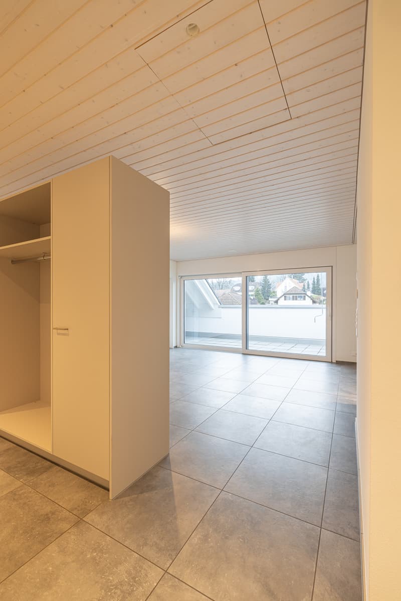 2.5-Zimmer Dachgeschoss Eigentumswohnung an ruhiger Lage (2)