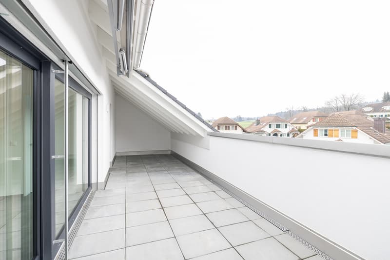 4.5-Room Attic Condominium in a Quiet Location (5)