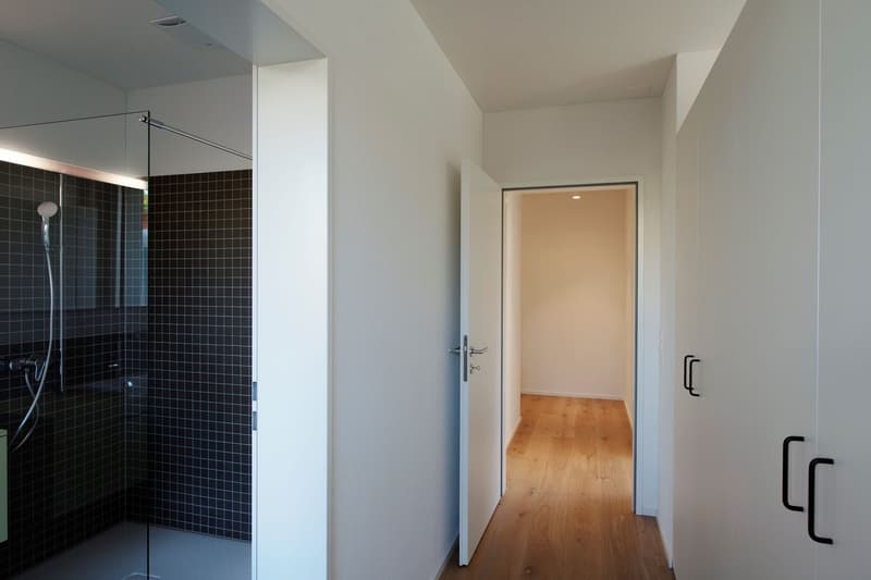 Grosszügige 3 1/2-Zimmer Wohnung (7)