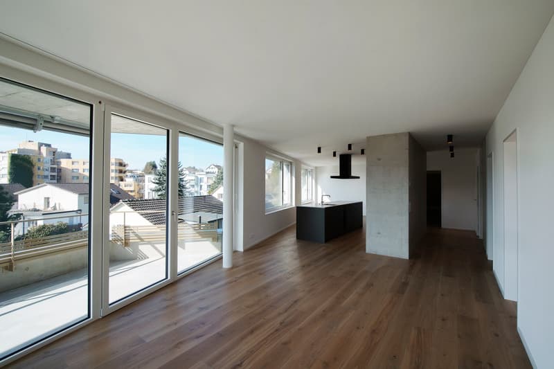Grosszügige 3 1/2-Zimmer Wohnung (6)