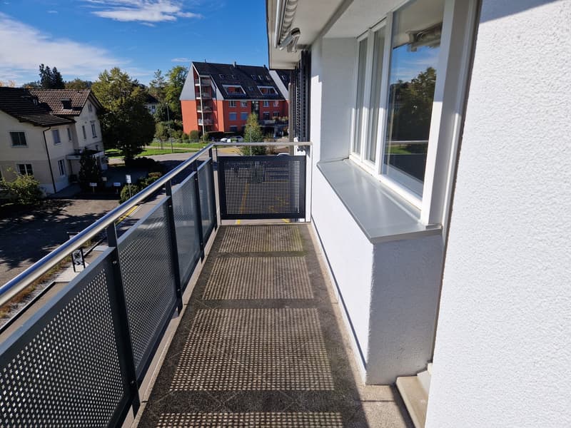 4-Zimmerwohnung an zentraler Lage mit schöner Weitsicht (10)