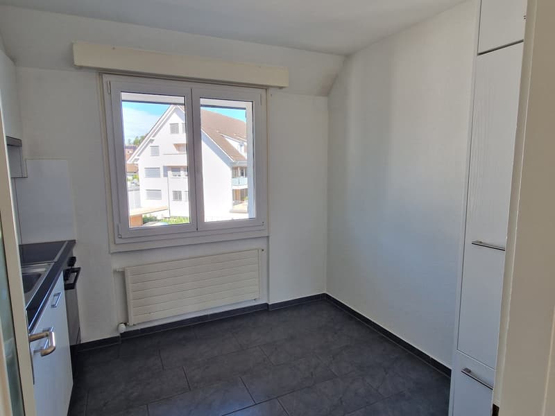 4-Zimmerwohnung an zentraler Lage mit schöner Weitsicht (5)