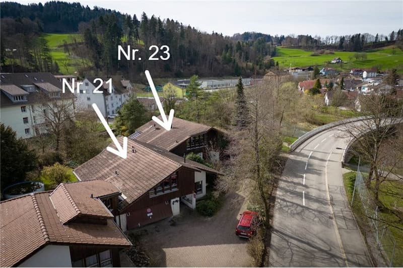 Zwei Häuser, mit viel Land und Potential (2)