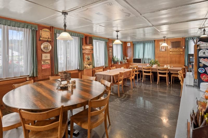 Da ristrutturare! Casa residenziale con ristorante Löwen (6)