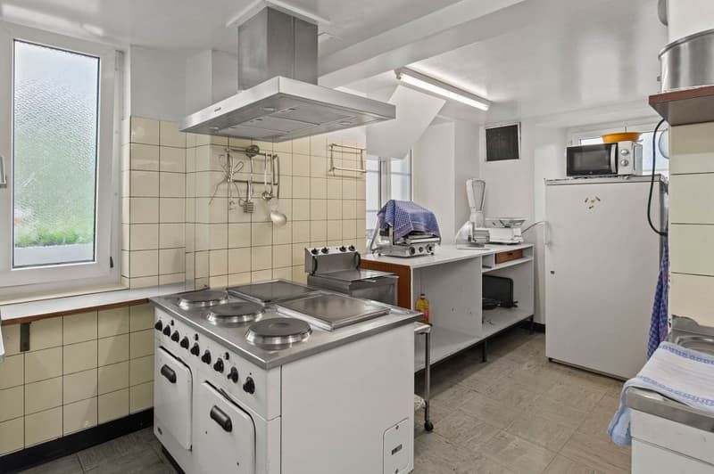 Da ristrutturare! Casa residenziale con ristorante Löwen (8)