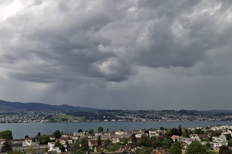Posizione da sogno con vista sul lago e sulla montagna inobstructabile (1)