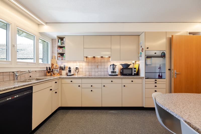 4.5-Zimmer-Wohnung mit Balkon und Garten (7)
