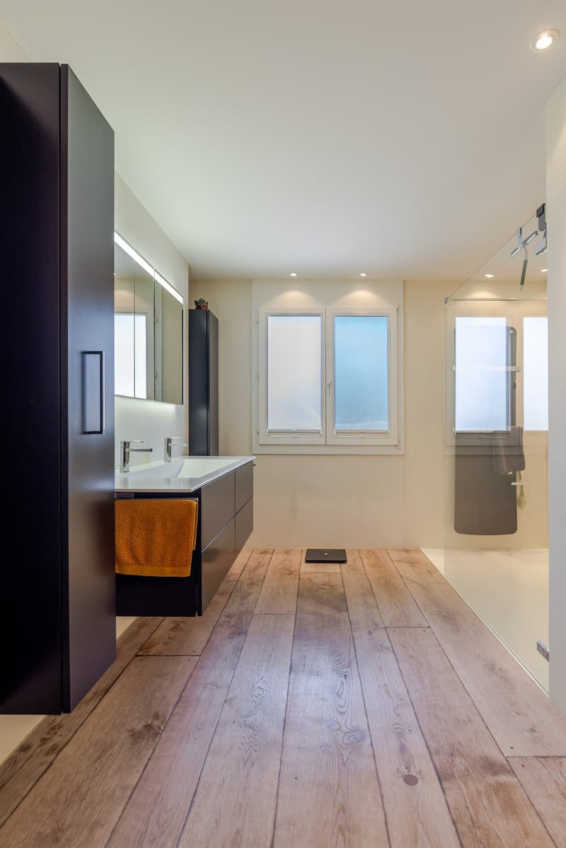 4.5-Zimmer-Wohnung mit Balkon und Garten (8)