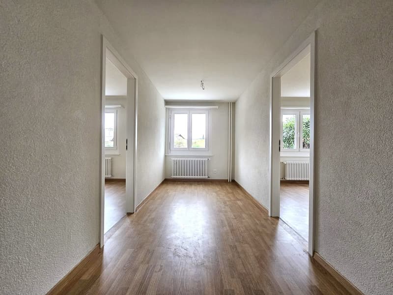 Totalsanierte moderne 2.5-Zimmerwohnung mit Balkon  Ihr neues Zuhause! (7)