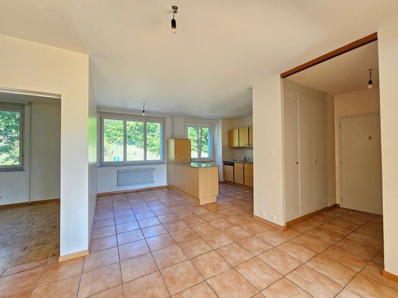Bright 3-room apartment in the heart of Le Locle (3)