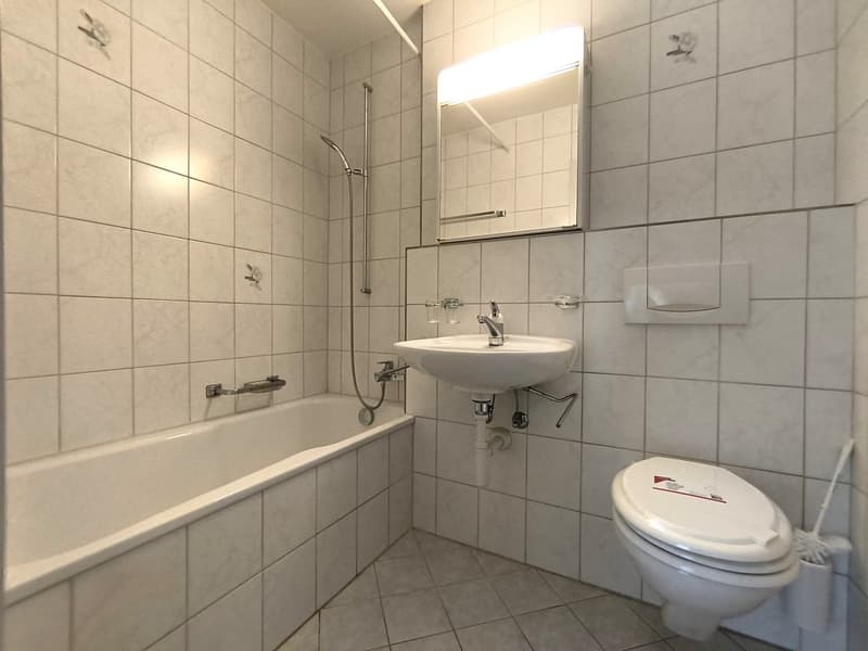 Appartement de 3 pièces lumineux dans un quartier calme de Frenkendorf (5)