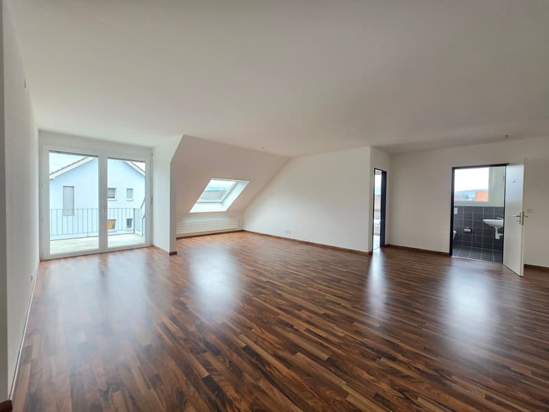 Spacious 3.5-room apartment for rent in a central location (7)