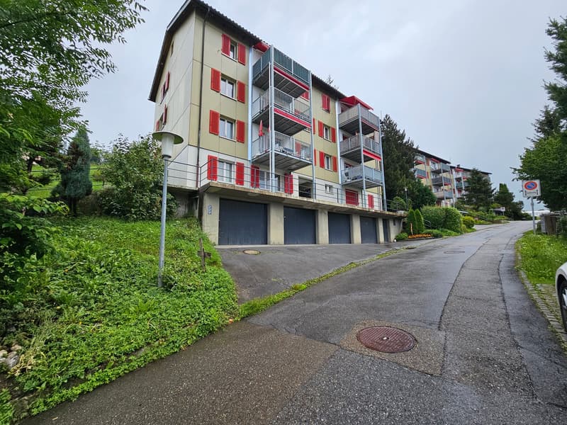 Renovated 3.5-room apartment with balcony in Herisau (1)