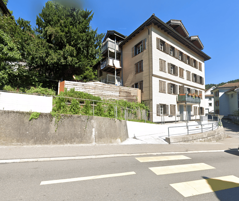 Charming 3.5-room apartment with balcony in Herisau! (1)