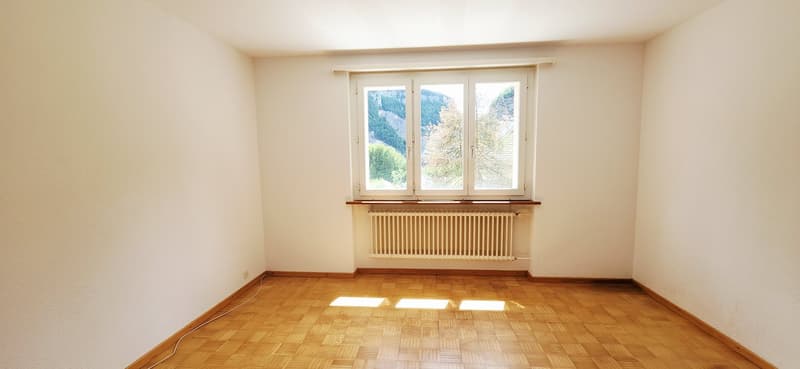 Three-room apartment with plenty of light for rent in Péry - fully renovated (9)