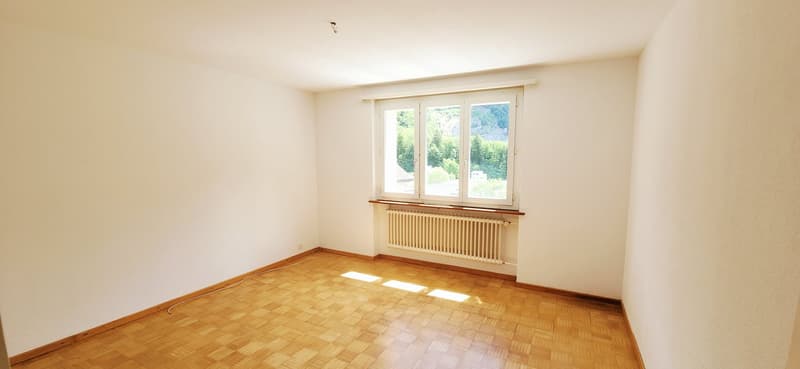 Three-room apartment with plenty of light for rent in Péry - fully renovated (7)