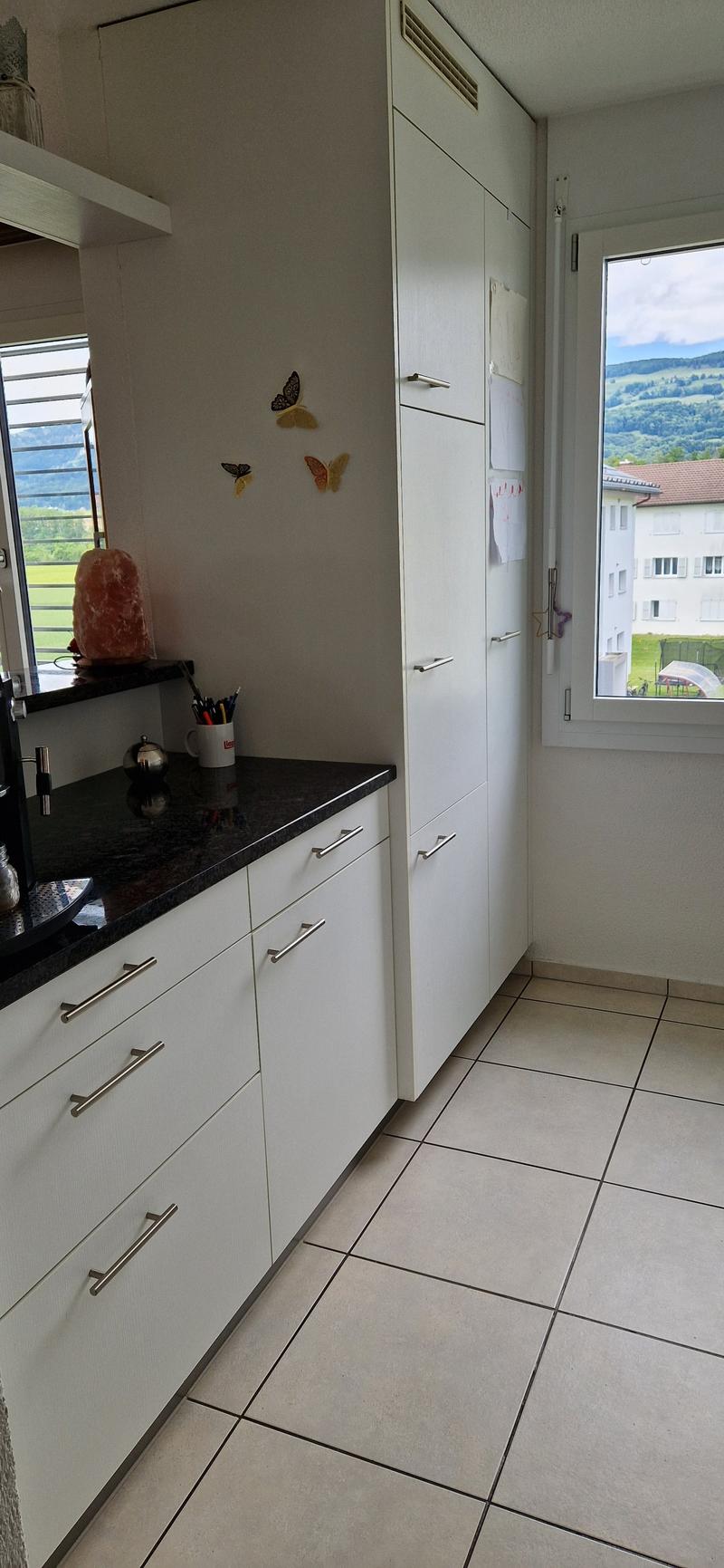 Spacious and bright 4.5-room apartment for rent! (3)