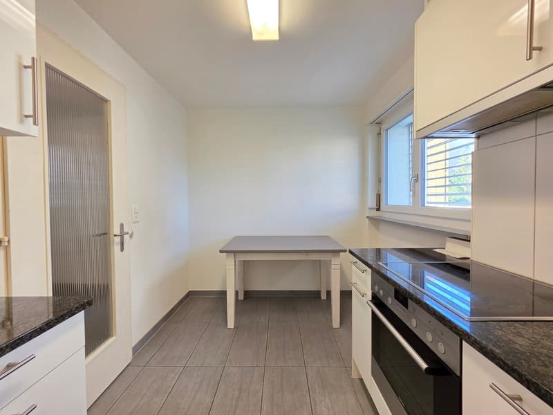 Appartamento moderno di 3.5 locali in affitto in una zona residenziale centrale (3)