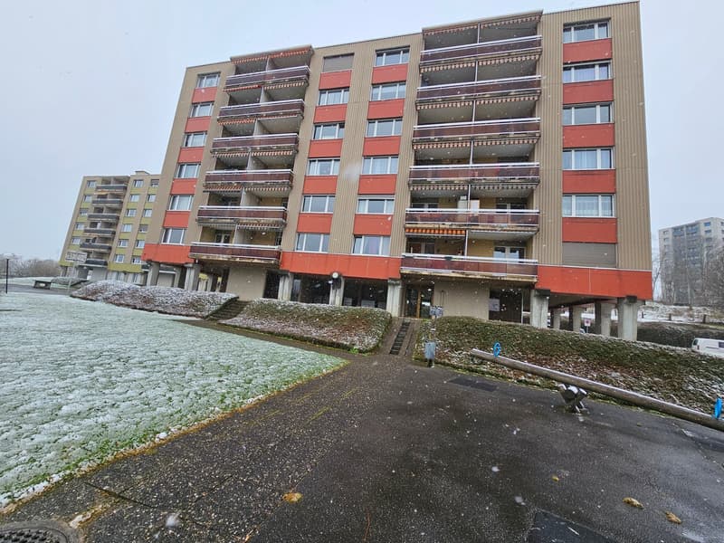 Appartamento luminoso di 5 locali a La Chaux-de-Fonds – disponibile immediatamente (9)
