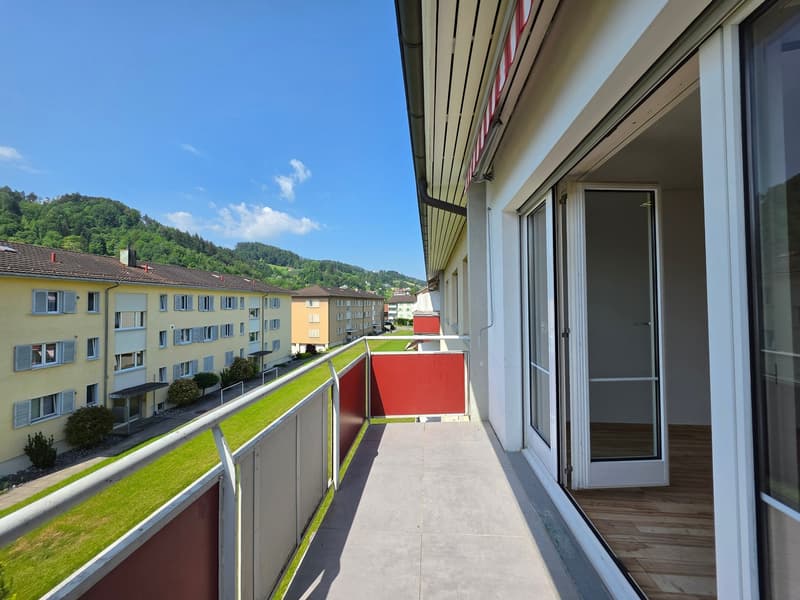 Moderne 4-Zimmer-Wohnung mit Balkon in St. Margrethen! (12)