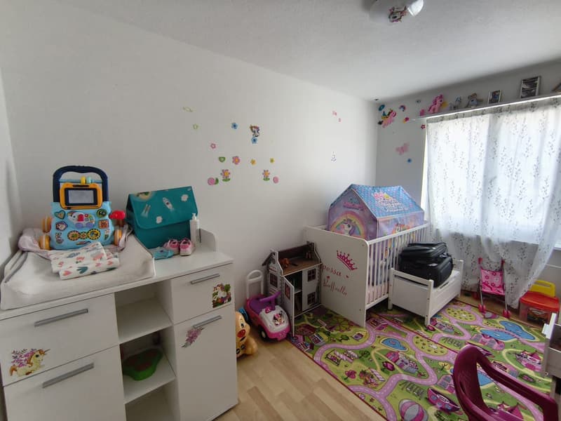Appartement confortable de 3,5 pièces avec balcon dans un quartier calme à louer (14)