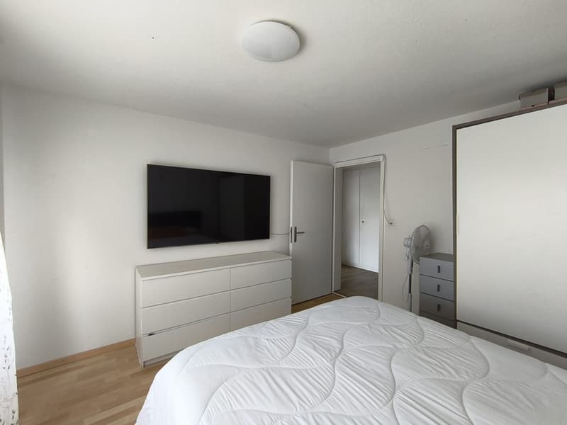 Appartement confortable de 3,5 pièces avec balcon dans un quartier calme à louer (6)
