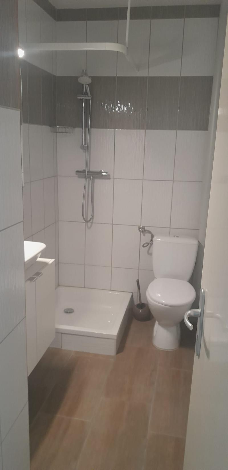 Charmantes Studio mit schönem Blick in Le Locle (11)