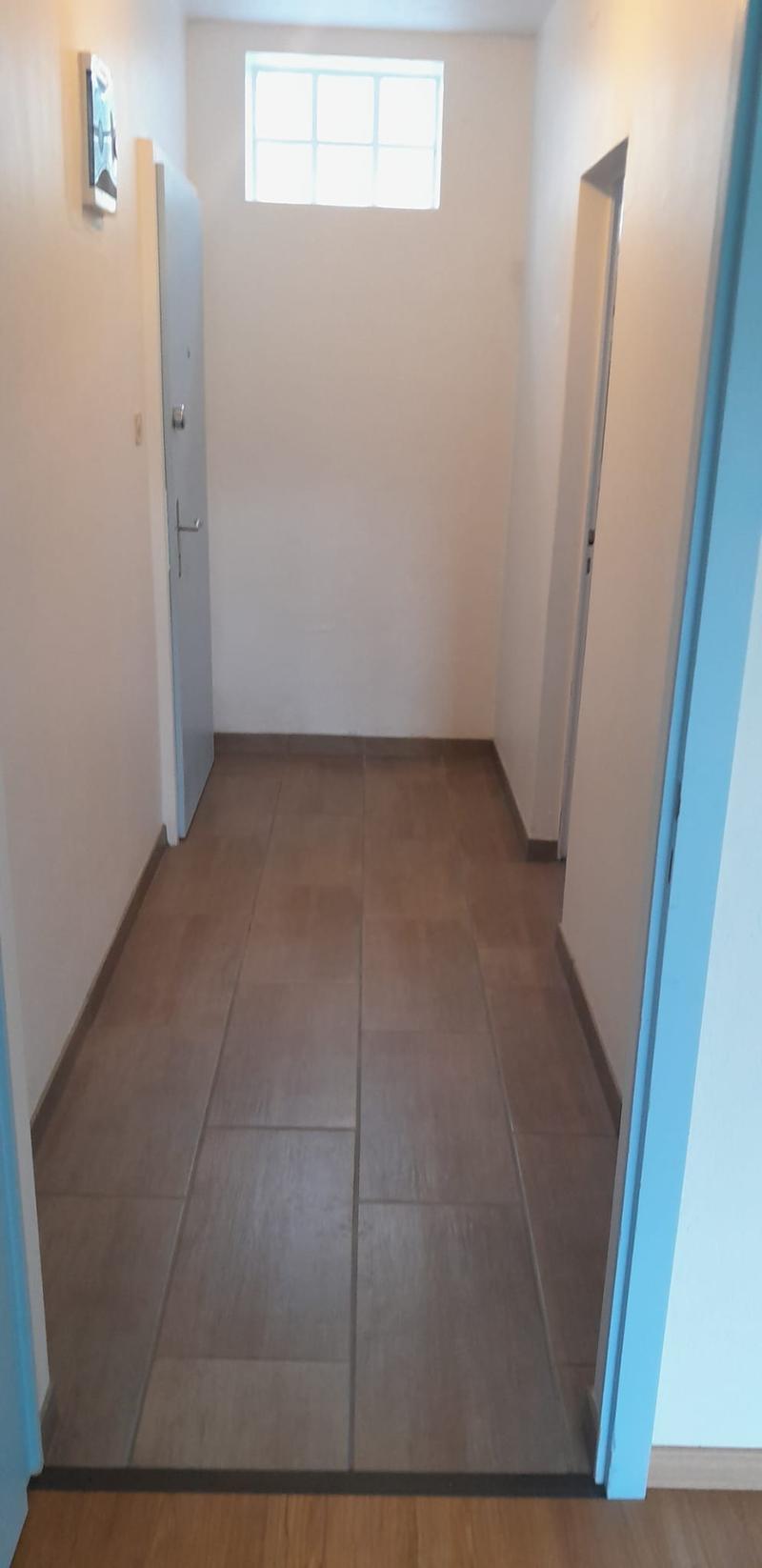 Charmantes Studio mit schönem Blick in Le Locle (10)