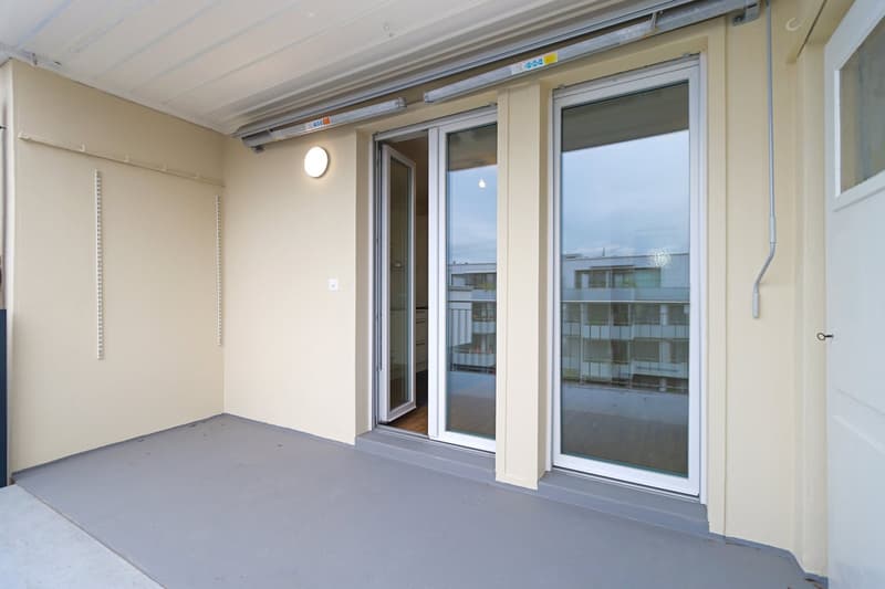 Ce charmant appartement lumineux de 2 pièces avec balcon est parfait pour les célibataires ou les couples ! (7)