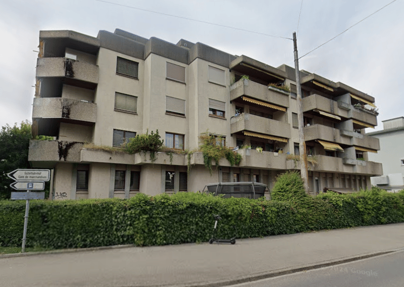 Appartement spacieux, bien entretenu de 5 pièces avec son propre jardin avant ! (1)