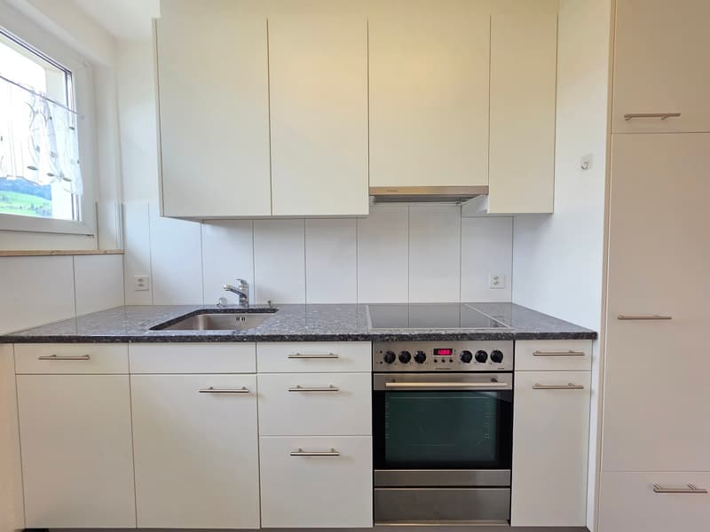 Bright 3-room apartment with balcony in Rorschach – available immediately (2)