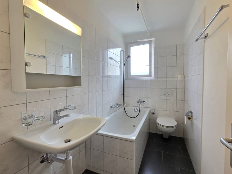 Bright 3-room apartment with balcony in Rorschach – available immediately (6)