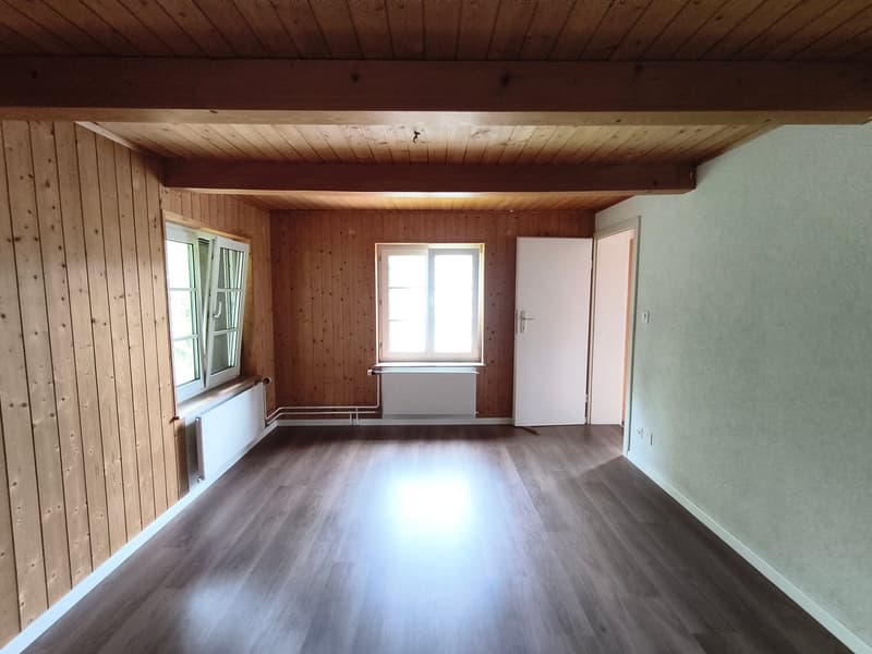 Affascinante appartamento 2.5 locali con balcone a Herisau! (6)
