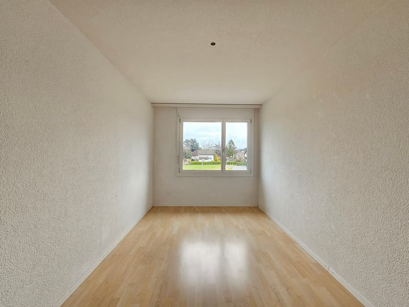 Appartement spacieux et lumineux de 4,5 pièces à louer immédiatement (7)