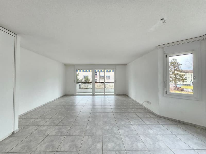 Appartement spacieux et lumineux de 4,5 pièces à louer immédiatement (5)