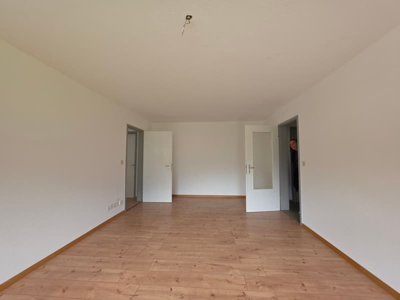 Charming 4-room apartment with balcony and mountain view in Thusis (12)