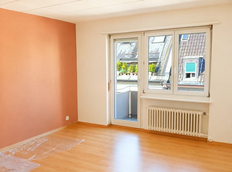 Befristete Wohnung an der Zurlindenstrasse 5 zu vermieten. (7)
