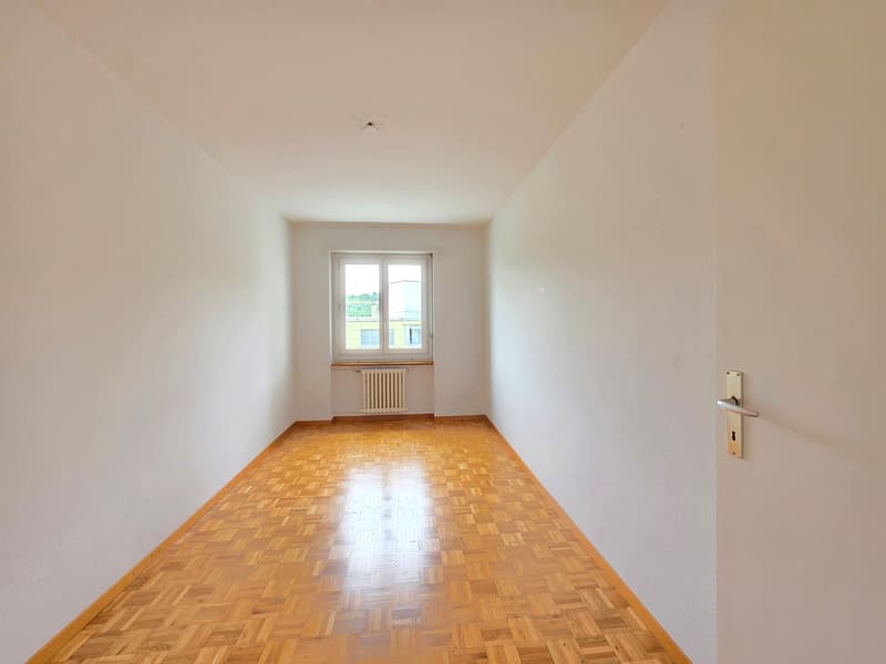 Appartamento moderno e spazioso di 4 locali in affitto immediato (9)