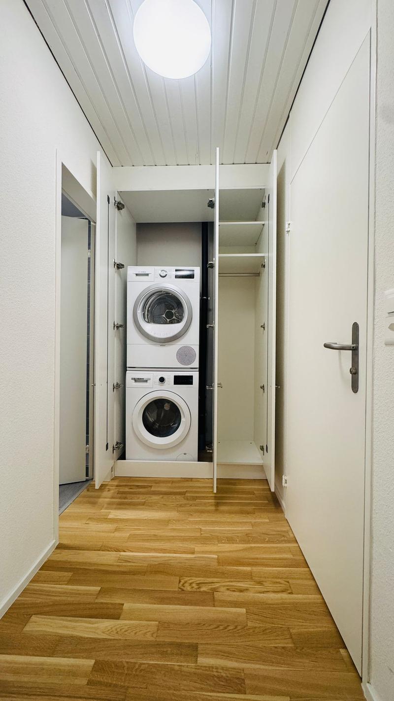Appartement de 2,5 pièces rénové avec balcon à Bâle (7)