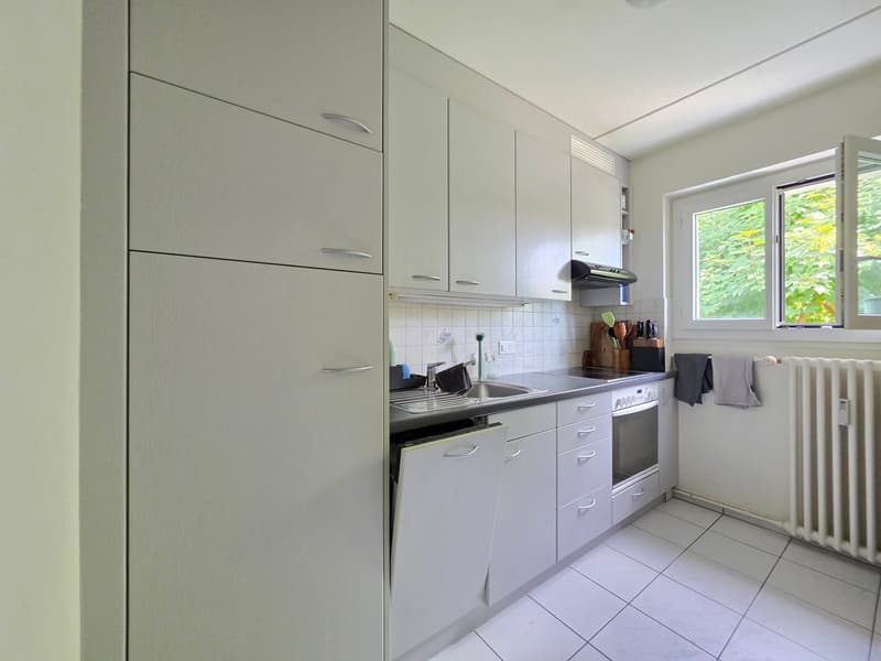 Gutgepflegte 3.5-Zimmer-Wohnung mit Balkon in Nidau! (3)