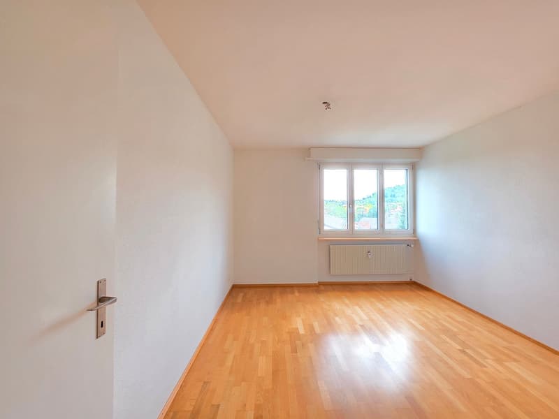Charmant appartement 4.5 pièces à Büren an der Aare avec balcon et vue ! (14)