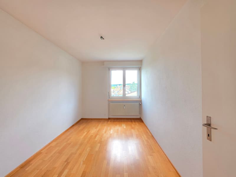 Charmant appartement 4.5 pièces à Büren an der Aare avec balcon et vue ! (12)
