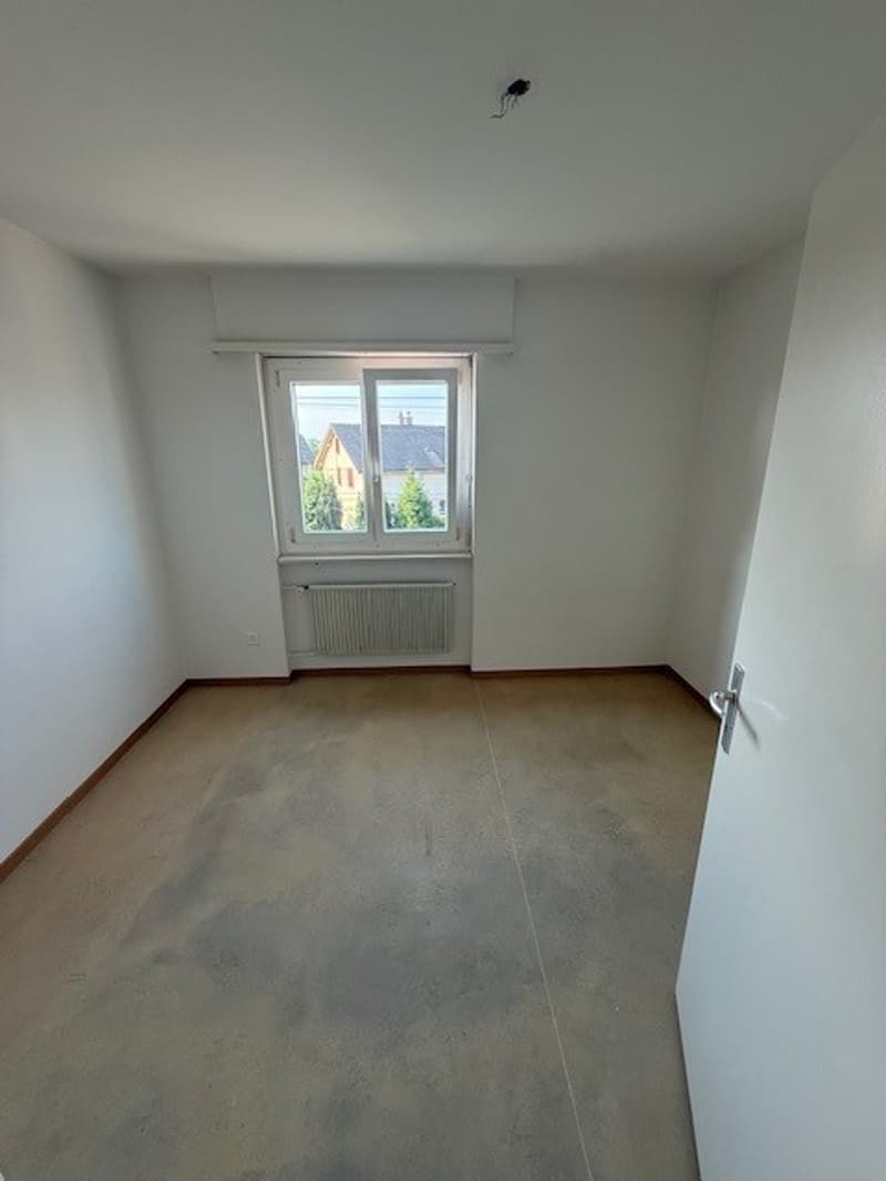 Charming 4-room apartment with balcony in Aarburg! (7)