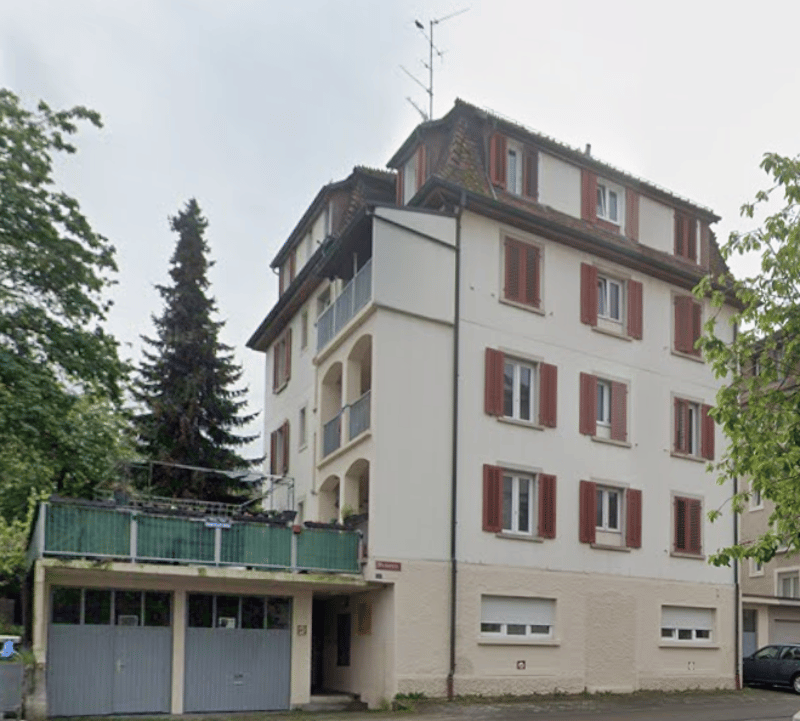 Charming 2.5-room apartment with a view of Rorschacher Bucht! (1)