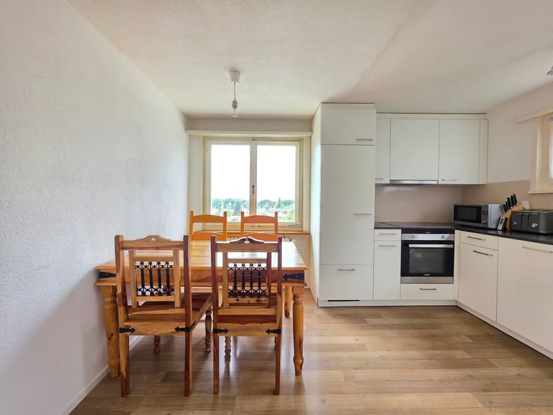 Bright, well-maintained 4.5-room apartment with balcony! (4)