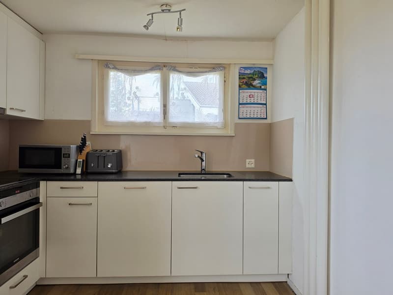 Bright, well-maintained 4.5-room apartment with balcony! (3)
