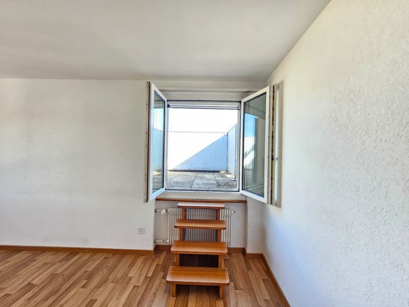 Grosszügige und gepflegte 5,5-Zimmer-Wohnung mit drei Balkonen in Toplage! (13)